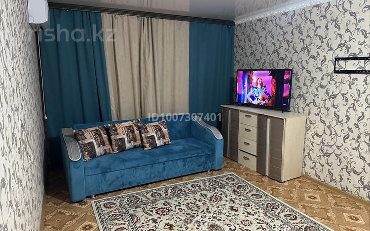 2-комнатная квартира · 63.5 м² · 8/10 этаж, мкр 12 16ж — Зета магазин мегафлора за 21.5 млн 〒 в Актобе — фото 2