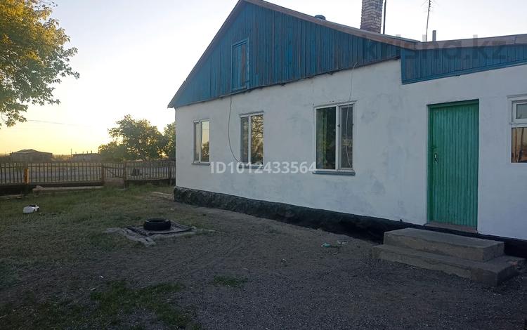 Часть дома · 4 комнаты · 110 м² · 8 сот., Достык Каражар за 3.7 млн ₸ в  — фото 2