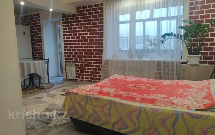 1-комнатная квартира, 32.2 м², 5/5 этаж, Назарбаева за 11 млн 〒 в Уральске — фото 3