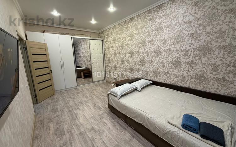 1-бөлмелі пәтер · 40 м² · 8/9 қабат, Камзина 41/1, бағасы: 11 000 ₸ в Павлодаре — фото 2
