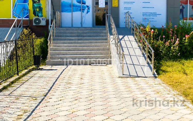Офисы, магазины и бутики, общепит, салоны красоты, медцентры и аптеки, образование, развлечения · 68 м² за 36 млн ₸ в Атырау — фото 6