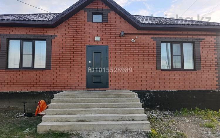 Жеке үй · 4 бөлме · 140 м² · 10 жүзд., Республика 207 — Рядом школа,садик, аптека,актмат, дом.культура,архив, остановка, бағасы: 38.5 млн ₸ в Хромтау — фото 2