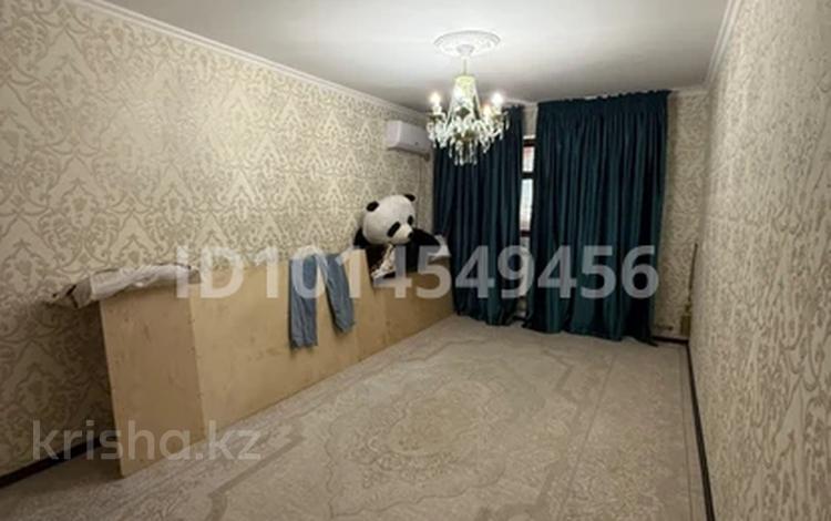 2-комнатная квартира · 60 м² · 5/5 этаж, 18-й микрорайон за 180 000 ₸ в Шымкенте, Аль-Фарабийский р-н — фото 2