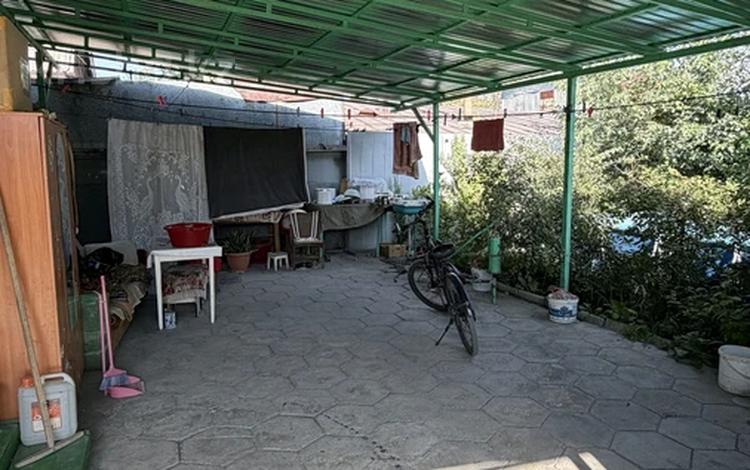 Отдельный дом · 3 комнаты · 70 м² · 6 сот., Казакова 202 — Тайвань рядом воинская часть за 14.3 млн ₸ в Таразе — фото 2