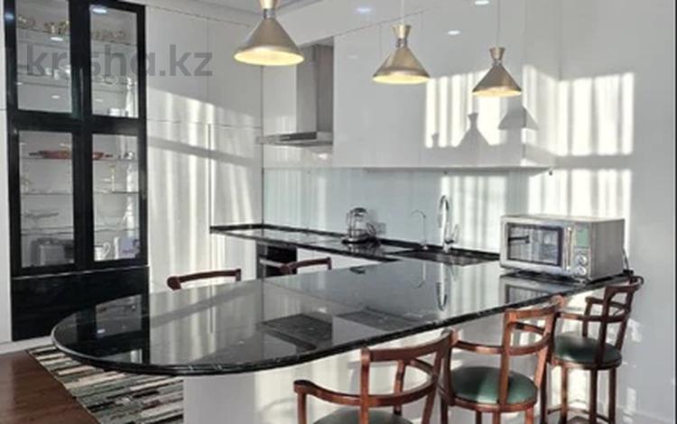 4-комнатная квартира · 150 м² · 6/6 этаж, Карашаш ана 16 — Эксклюзивное предложение | Обмен за 220 млн ₸ в Астане, Нура р-н — фото 2