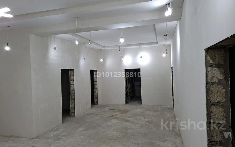Отдельный дом · 5 комнат · 236 м² · 860 сот., 42 30 — 11улица за 23 млн ₸ в Еркинкале — фото 2
