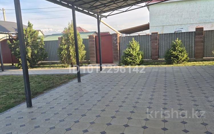 Отдельный дом · 6 комнат · 240 м² · 10 сот., Тәуелсіздік көшесі за 32 млн ₸ в Алматинской обл., Талгарский р-н — фото 2