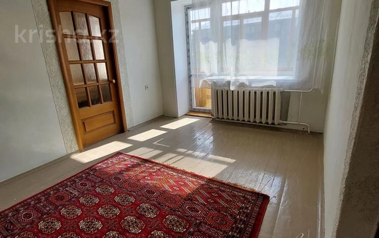 2-комнатная квартира, 42 м², 3/4 этаж, Абая