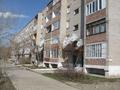 4-комнатная квартира, 74.8 м², 5/5 этаж, 1 мкрн 15 за ~ 3.8 млн 〒 в Шульбинске