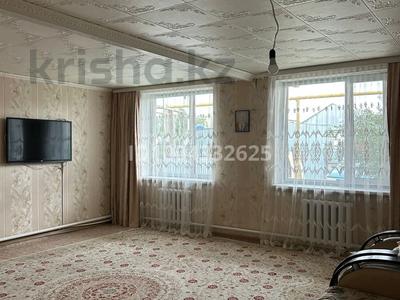 Часть дома · 3 комнаты · 89.2 м² · 6 сот., мкр Жастар 2, Мкр Жастар 8 за 18 млн 〒 в Актобе, жилой массив Жанаконыс