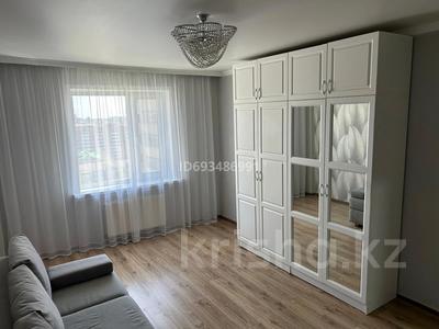 2-бөлмелі пәтер, 70 м², 14/16 қабат ай сайын, Кудайбердыулы 36/2, бағасы: 200 000 〒 в Астане, Алматы р-н