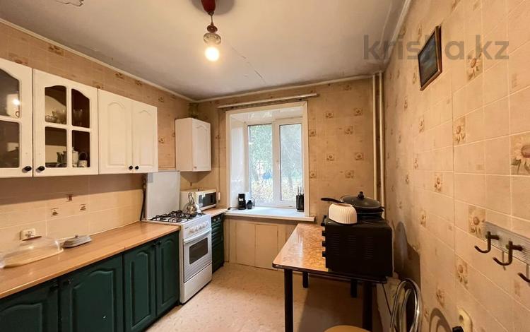 2-бөлмелі пәтер · 55.6 м² · 1/5 қабат, Михайловка ш/а., Аманжолова 31 — Центральный парк, Школьник, бағасы: 220 000 ₸ в Караганде, Казыбек би р-н — фото 2