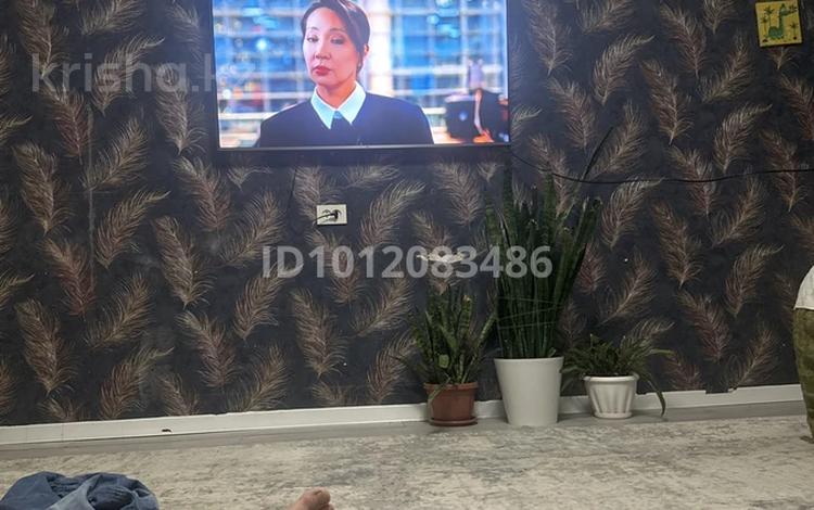 2-бөлмелі пәтер · 75 м² · 4/10 қабат, мкр Калкаман-1, Жунисова 14.4 — Жунисова, бағасы: 250 000 ₸ в Алматы, Наурызбайский р-н — фото 2