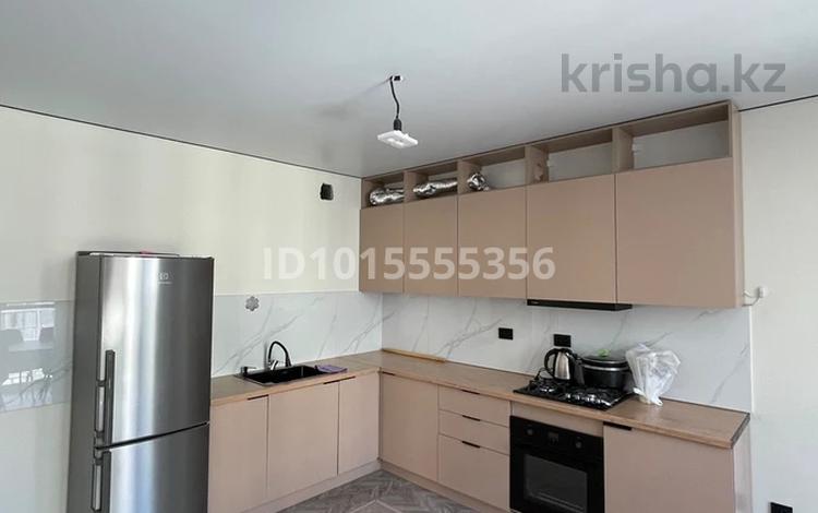 2-бөлмелі пәтер · 61 м² · 5/9 қабат, Шұғыла ш/а. 340/35, бағасы: 300 000 ₸ в Алматы, Наурызбайский р-н — фото 2
