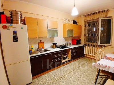 2-комнатная квартира · 60 м² · 5/5 этаж, мкр Аксай-1А 10Б — МОМЫШУЛЫ за ~ 32 млн ₸ в Алматы, Ауэзовский р-н