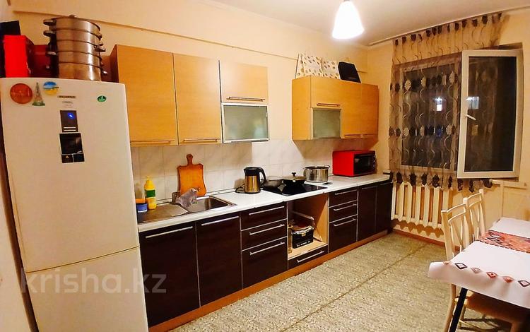 2-комнатная квартира · 60 м² · 5/5 этаж, мкр Аксай-1А 10Б — МОМЫШУЛЫ за ~ 32 млн ₸ в Алматы, Ауэзовский р-н — фото 10