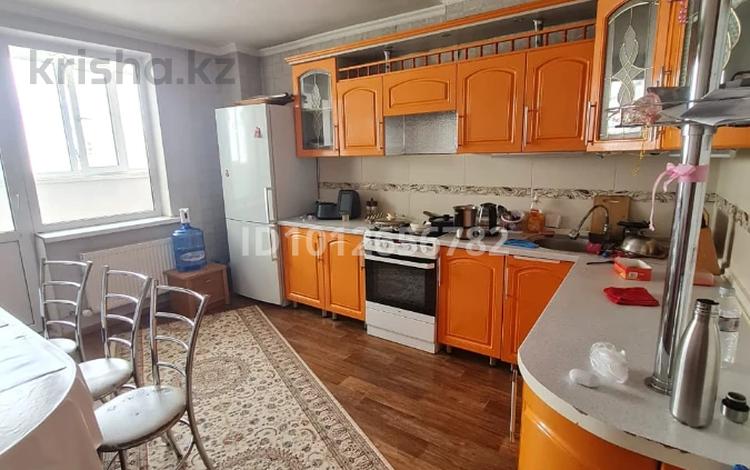 3-бөлмелі пәтер · 90.6 м² · 11/17 қабат, Кенесары 70, бағасы: 35 млн ₸ в Астане, р-н Байконур — фото 4