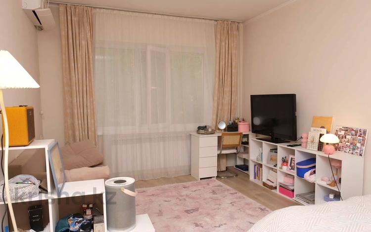1-комнатная квартира · 38 м² · 1/9 этаж, мкр Жетысу-2 за 28 млн ₸ в Алматы, Ауэзовский р-н — фото 2