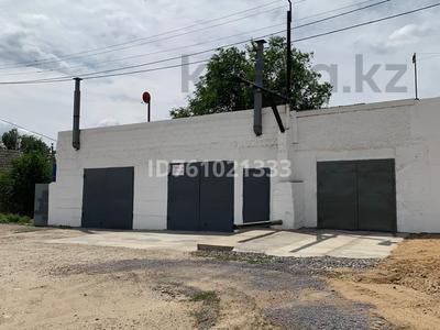 Гараж · 100 м² · мкр Жилгородок, улица Тургенева гаражный кооператив ПОК Россвет 2 163 — За автомойкой МК за 29 млн 〒 в Актобе