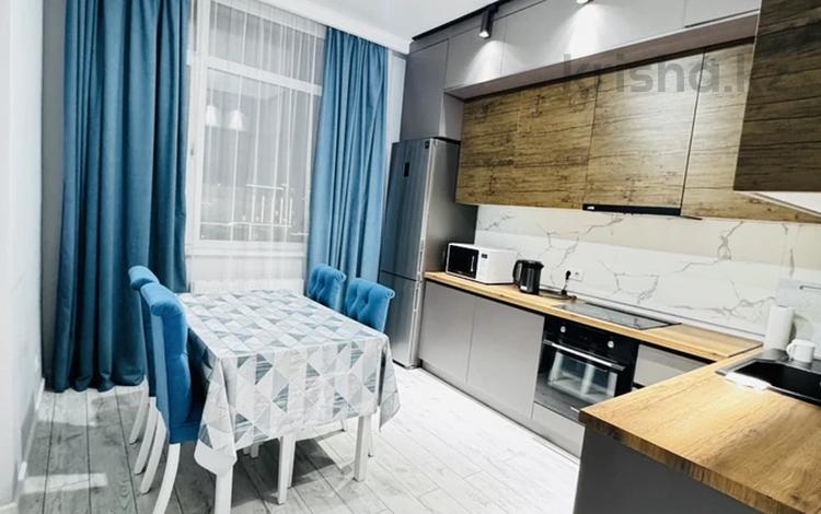 2-комнатная квартира · 60 м² · 15/20 этаж, Кабанбай батыр 49а — Торг есть за 19 999 ₸ в Астане, Нура р-н — фото 2