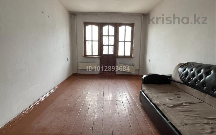 2-бөлмелі пәтер · 60 м², сатпаева 7, бағасы: 10.5 млн ₸ в Таразе — фото 2