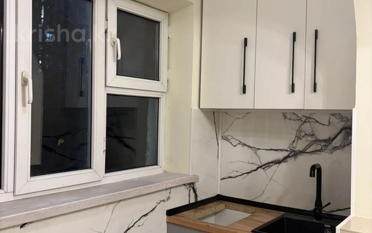1-бөлмелі пәтер · 41.9 м² · 5/5 қабат, Утеген батыра 21, бағасы: ~ 25 млн ₸ в Алматы, Ауэзовский р-н — фото 2