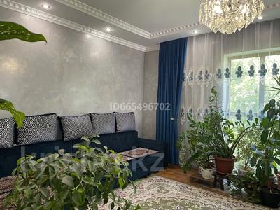 Отдельный дом · 8 комнат · 200 м² · 9 сот., мкр Калкаман-2 30 за 150 млн ₸ в Алматы, Наурызбайский р-н