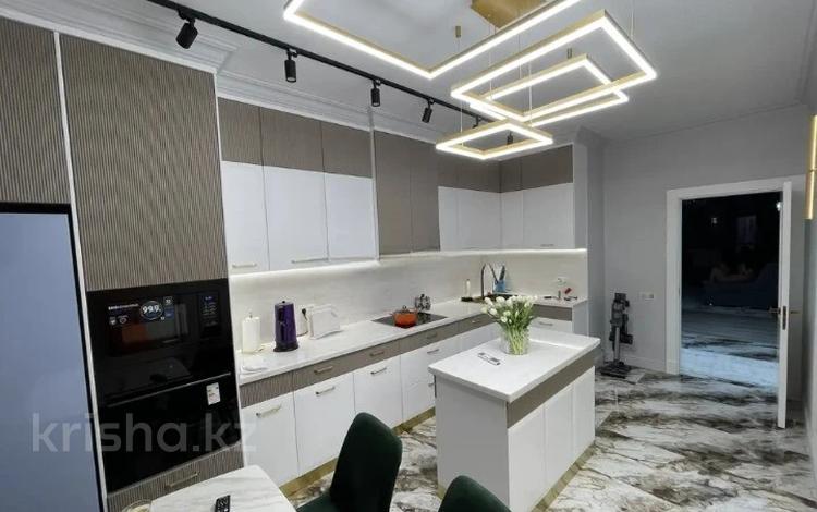 4-комнатная квартира · 110 м² · 11/13 этаж, Кармысова за 143 млн ₸ в Алматы, Медеуский р-н — фото 14