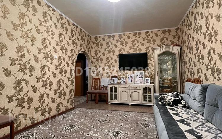 3-комнатная квартира · 64 м² · 3/5 этаж, мкр Аулие-Ата, Гамалея 9 за 18 млн ₸ в Таразе — фото 2