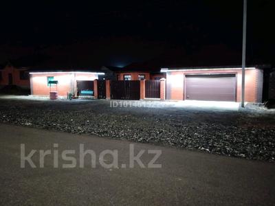 Отдельный дом · 5 комнат · 206.1 м² · 10 сот., Республика 668 за 51 млн ₸ в Хромтау