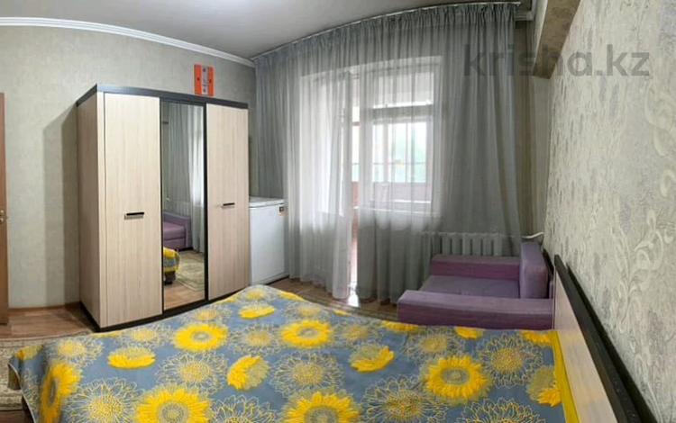 3-бөлмелі пәтер · 64 м² · 5/5 қабат, Розыбакиева 143, бағасы: 62 млн ₸ в Алматы, Бостандыкский р-н — фото 2
