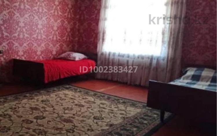 2-комнатная квартира · 58 м² · 5/5 этаж, Тайманова 163 — 6 поликлиника за 7 млн 〒 в  — фото 8