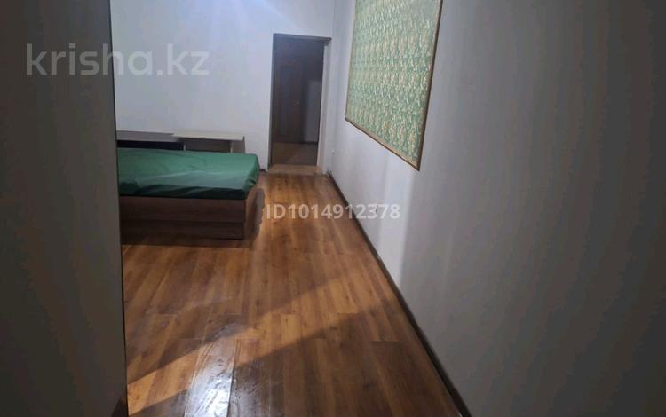 2-комнатная квартира · 95 м², Айнакол 42 за 250 000 ₸ в Астане, Алматы р-н — фото 2