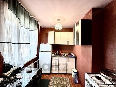 1-комнатная квартира · 30.3 м² · 1/5 этаж, 4 микрорайон за 6 млн 〒 в Темиртау