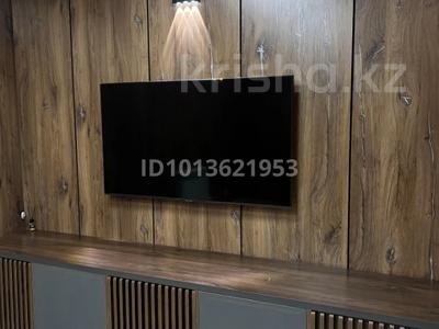 Офисы, магазины и бутики, салоны красоты, медцентры и аптеки, образование, кабинеты и рабочие места, студии · 80 м² за 350 000 ₸ в Караганде, Казыбек би р-н