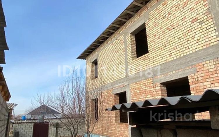 Часть дома · 8 комнат · 300 м² · , мкр Турлан қайынды 68 за 70 млн ₸ в Шымкенте, Абайский р-н — фото 2