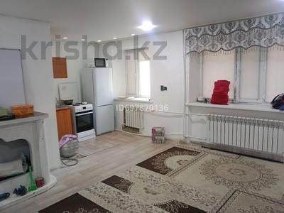 2-комнатная квартира, 44 м², 1/3 этаж помесячно, Сатпаева 72 — Все рядом. Не далеко за 150 000 〒 в Жезказгане