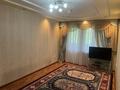3-комнатная квартира, 62 м², 3/5 этаж помесячно, Кабанбай Батыра 216 за 350 000 〒 в Алматы, Алмалинский р-н