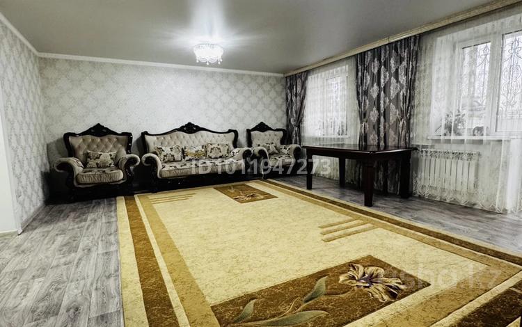 5-бөлмелі пәтер · 122 м² · 2/9 қабат, просп. Алии Молдагуловой 45, бағасы: 45 млн ₸ в Актобе — фото 2