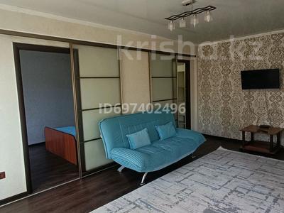 2-комнатная квартира · 48 м² · 3/5 этаж, Кабанбай батыра за 13 000 ₸ в Усть-Каменогорске, Ульбинский