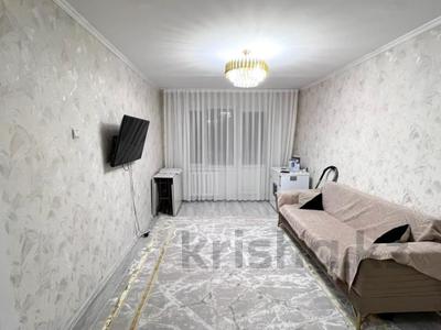 2-бөлмелі пәтер · 46 м² · 2/5 қабат, Самал, бағасы: 17.5 млн ₸ в Талдыкоргане, мкр Самал