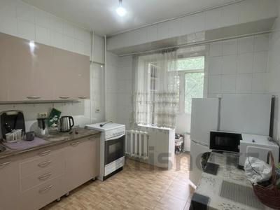 2-бөлмелі пәтер · 47 м² · 4/9 қабат, Зенкова 31, бағасы: 300 000 ₸ в Алматы, Медеуский р-н