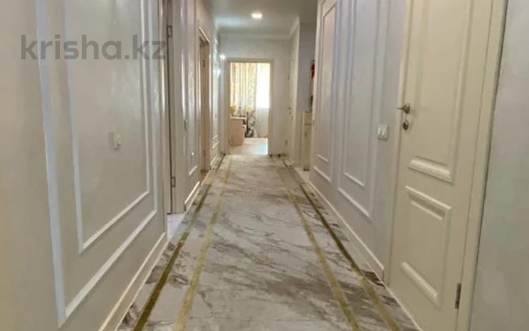 4-комнатная квартира · 120 м² · 11/14 этаж, Шахмета Хусаинова 225 за 110 млн ₸ в Алматы, Бостандыкский р-н — фото 10