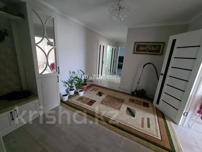 2-комнатная квартира · 78.3 м² · 10/10 этаж, Набережная 85 за 19 млн ₸ в Актобе, мкр. Курмыш