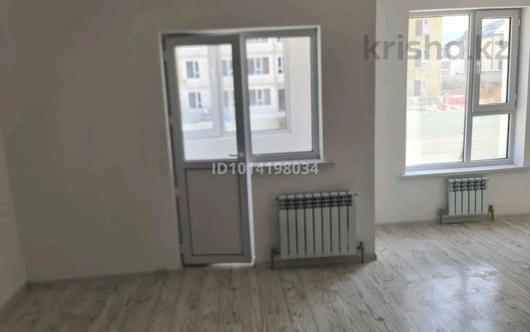 1-бөлмелі пәтер · 32.6 м² · 2/9 қабат, Уч. квартал 305 140/1, бағасы: 18.9 млн ₸ в Жанатурмысе — фото 2