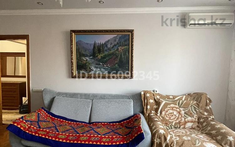 3-бөлмелі пәтер · 73 м² · 7/9 қабат, Самал ш/а., Пр Достык — ул. Кажымукана, бағасы: 400 000 ₸ в Алматы, Медеуский р-н — фото 2