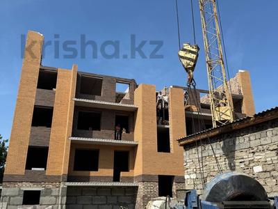 Продажа квартир в Павлодарской обл.: 3-комнатная квартира · 84.5 м² · 2/4 этаж, Горького 74 за ~ 38 млн 〒 3-комнатная квартира · 84.5 м² · 2/4 этаж, Горького 74 за ~ 38 млн 〒 в Павлодаре