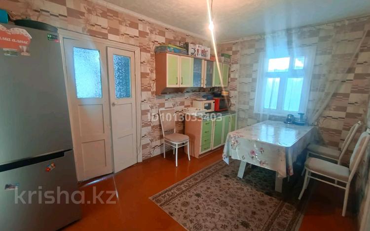 Отдельный дом · 4 комнаты · 99.9 м² · 10 сот., Косанова 58 — Сзади цума за 18 млн ₸ в Семее — фото 2