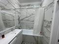 2-бөлмелі пәтер · 55 м² · 2/10 қабат, Юго-Восток ш/а., Микрорайон Байкена Ашимова 21, бағасы: 300 000 ₸ в Караганде, Казыбек би р-н — фото 4