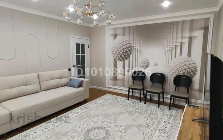 2-комнатная квартира · 60 м² · 7 этаж, улица Ораза Жандосова 94 за 28 000 ₸ в Алматы, Бостандыкский р-н — фото 2